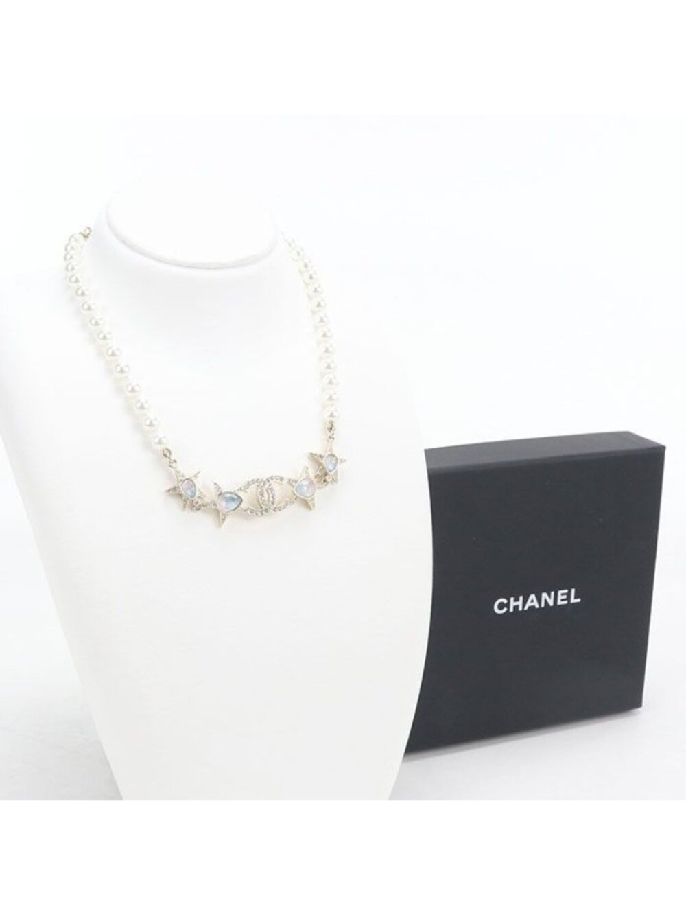 Chanel Pearl CC Logo Necklace Metal